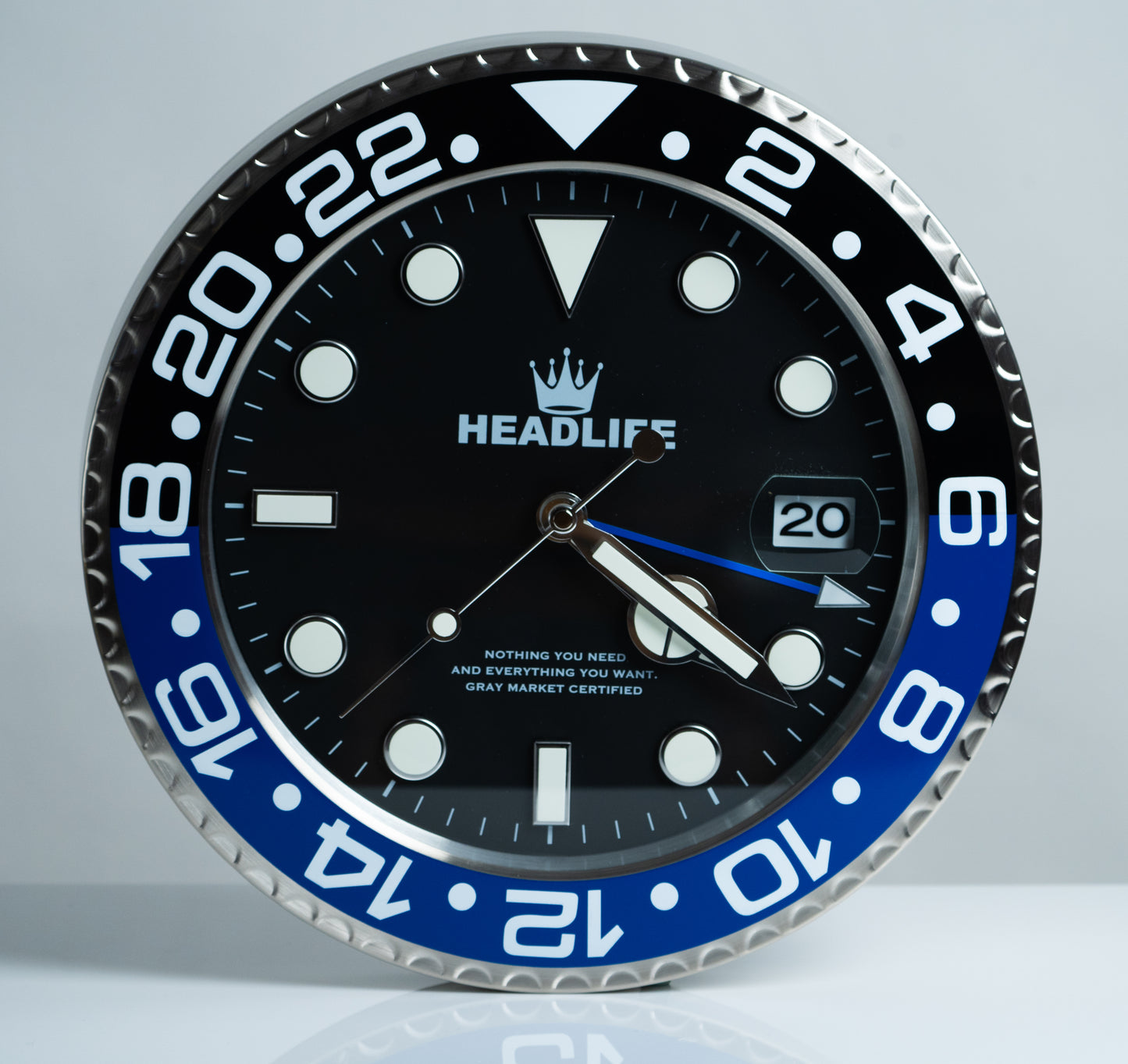 Headlife Wall Clock in "Batman/Batgirl" Colorway